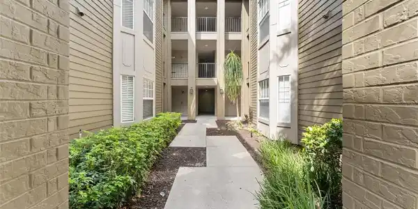 420 SUMMIT RIDGE PLACE