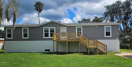 55744 HOLIDAY CIRCLE