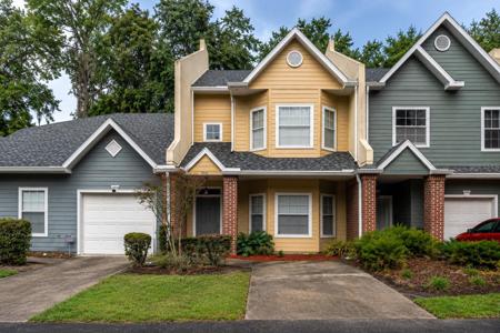 4946 NW 1ST PLACE