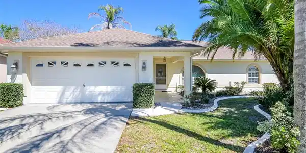 4391 LAKE VISTA
