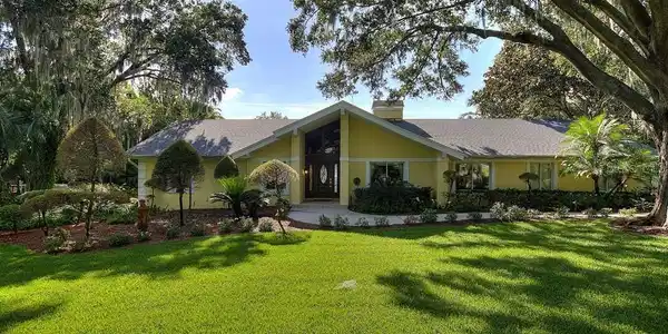 2608 MIDSUMMER DRIVE