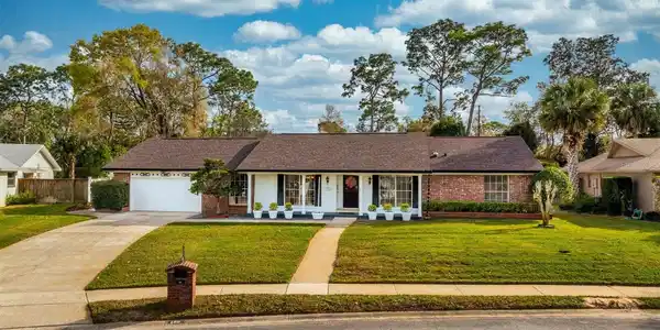 109 LAUREL OAK DRIVE