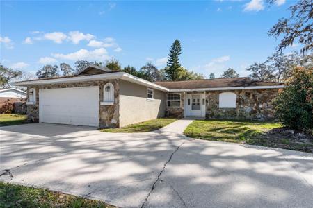 3150 LAKEVIEW DRIVE
