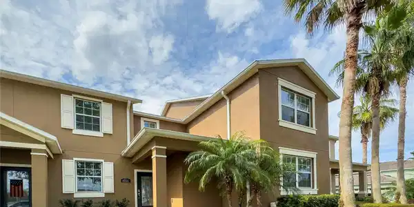 15381 AVENUE OF THE ARBORS