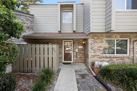 406 OAK HAVEN DRIVE