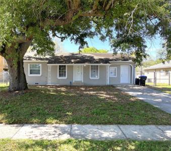 926 AMAROS AVENUE
