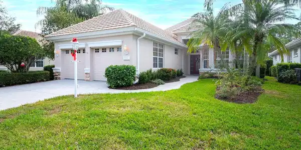 6518 OAKLAND HILLS DRIVE
