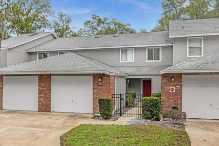 631 LAUREL OAK LANE