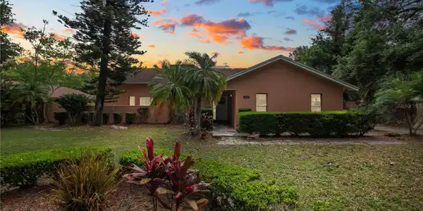 1235 SUMMIT CHASE DRIVE