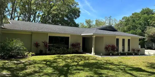 2040 W LAKE BRANTLEY DRIVE
