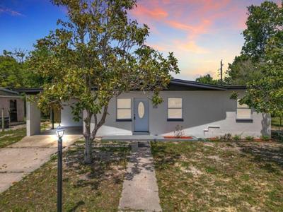 910 ROBERTS BOULEVARD