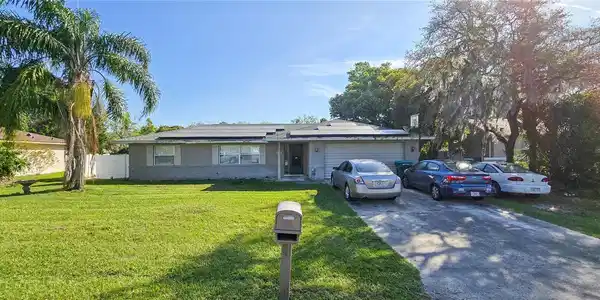 815 QUINCY AVENUE