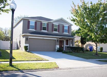 4829 GRASSY KNOLL DRIVE