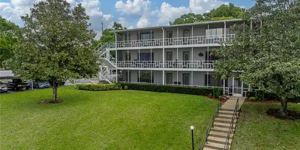 1700 6TH STREET NW