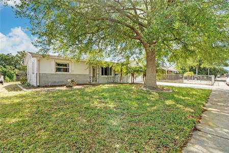1426 WICKHAM LANE