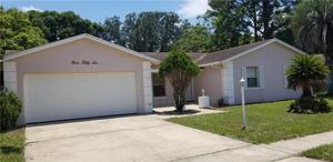 956 APPLE LANE