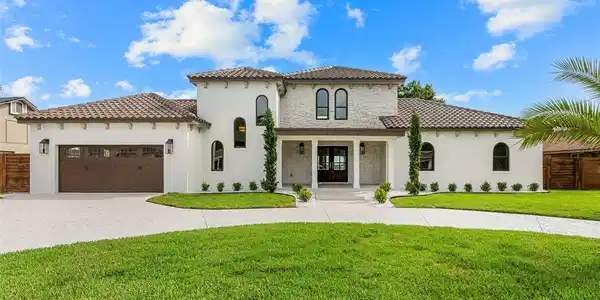 2501 TRENTWOOD BOULEVARD