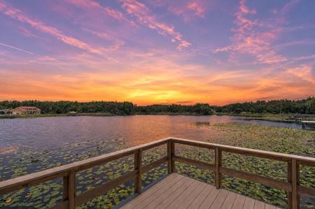 2459 SHOREWOOD LANE