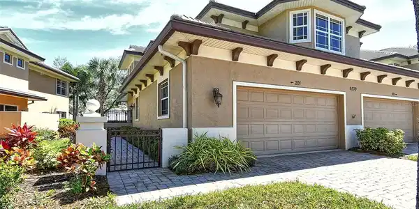 6539 MOORINGS POINT CIRCLE