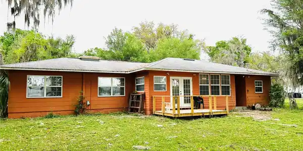 213 S HUNTING LODGE DRIVE