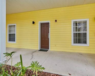 405 LUCAYA LOOP