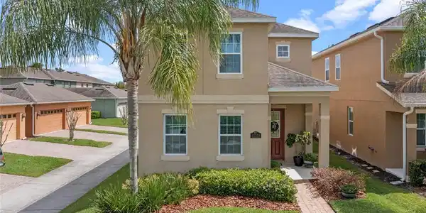 15253 AVENUE OF THE ARBORS