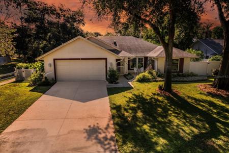 2705 AUTUMN LANE