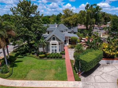 251 W VENTRIS AVENUE
