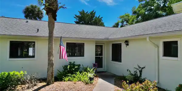 30 LAKE FOREST PLACE