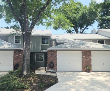 629 RED OAK CIRCLE