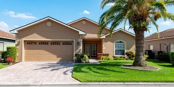 4055 TRALEE DRIVE