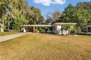 1010 OAK DRIVE