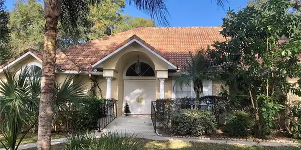 2413 TALL PINE COURT