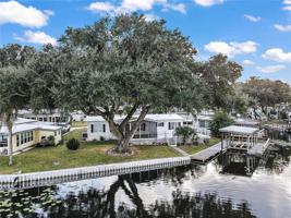 7 GALLINULE COURT