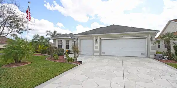 1690 BLYTHEWOOD LOOP