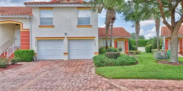5302 BOWLINE COURT