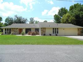 4 PINE COURT