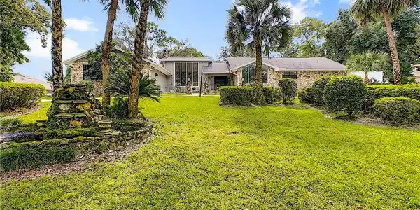 302 MAGNOLIA LAKE DRIVE