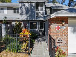 611 CHESTNUT OAK CIRCLE