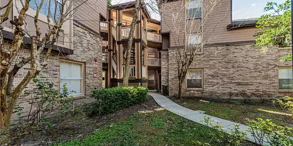 470 S PIN OAK PLACE
