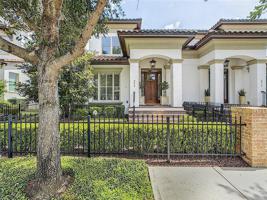 290 W LYMAN AVENUE