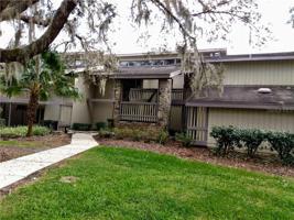 831 PINEWOOD COURT