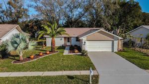 1643 E DORCHESTER COURT