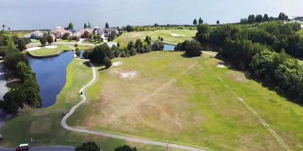 ISLAND CLUB DRIVE