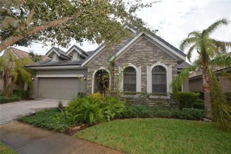 8 LAKESIDE DRIVE