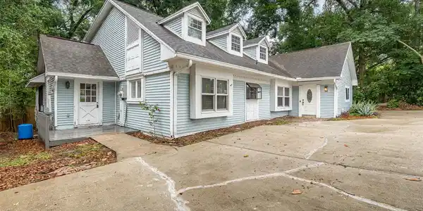 2640 SAND LAKE ROAD