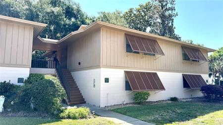 190 HICKORY WOODS COURT