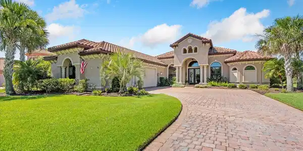 20 BLUE OAK LANE