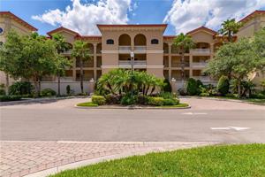 7710 LAKE VISTA COURT