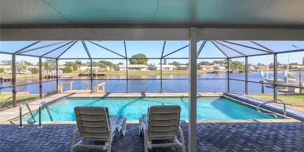 205 E TARPON BOULEVARD NW